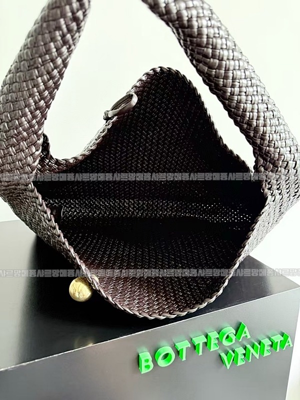 보테가베네타토스카바치라지 20260301-130505-009루.jpg