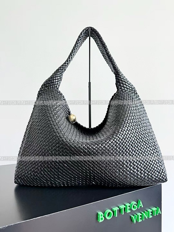 보테가베네타토스카바치라지 20260301-130723-001루.jpg