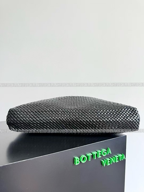 보테가베네타토스카바치라지 20260301-130723-002루.jpg