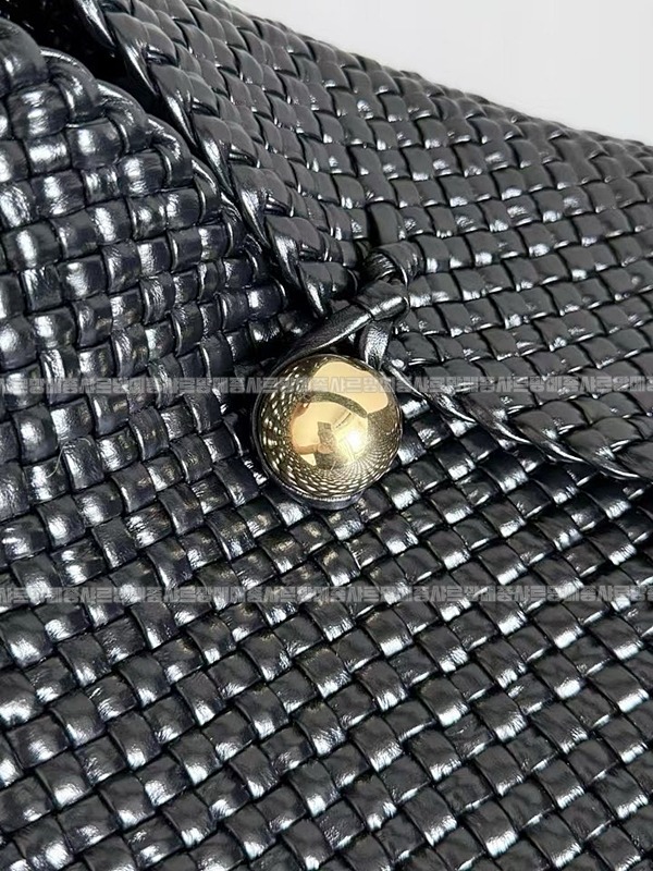 보테가베네타토스카바치라지 20260301-130724-006루.jpg