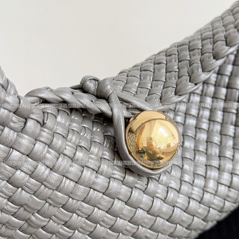 보테가베네타토스카바치 20260301-130933-004루.jpg