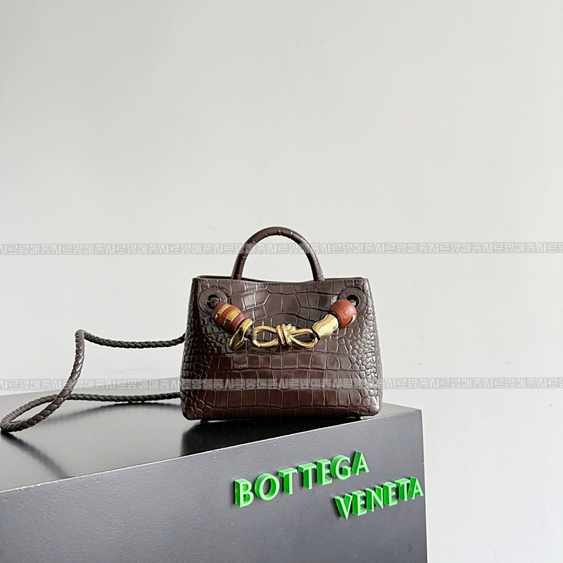 보테가베네타미니안디아모 20260301-140354-001루.jpg