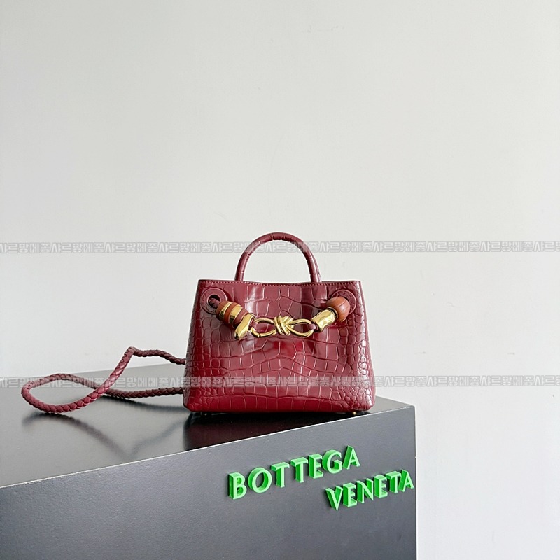 보테가베네타미니안디아모 20260301-140636-001루.jpg