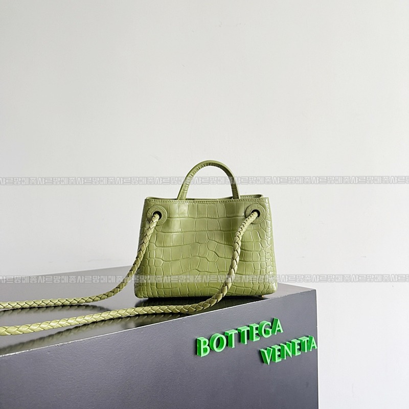 보테가베네타미니안디아모 20260301-141410-003루.jpg