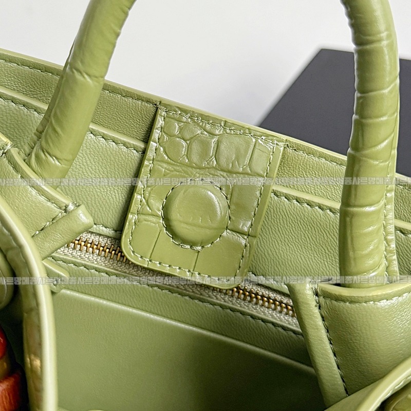 보테가베네타미니안디아모 20260301-141410-007루.jpg