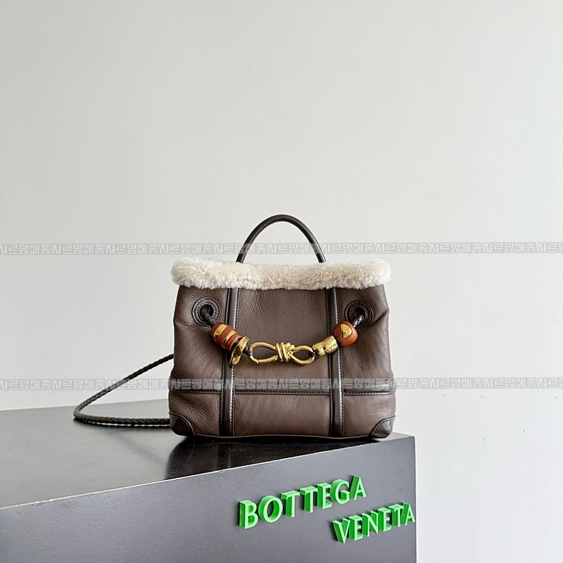 보테가베네타미니안디아모 20260301-141536-001루.jpg