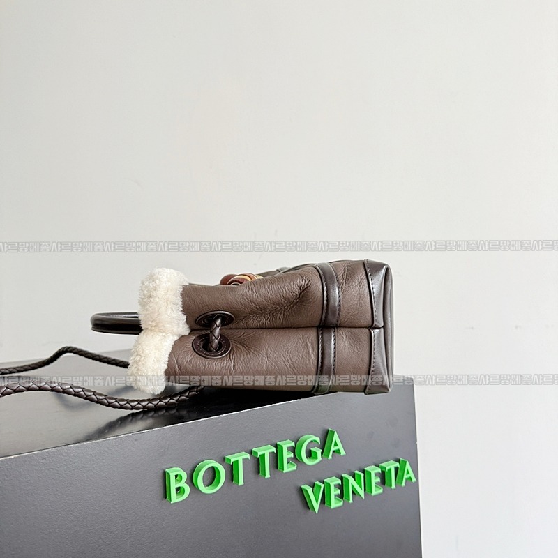 보테가베네타미니안디아모 20260301-141537-006루.jpg