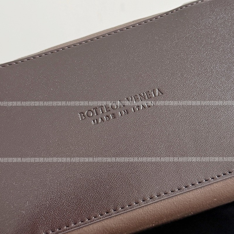 보테가베네타미니안디아모 20260301-141537-007루.jpg