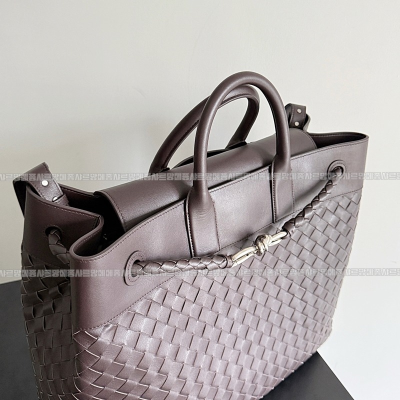 보테가베네타안디아모보이저 20260301-142319-003루.jpg