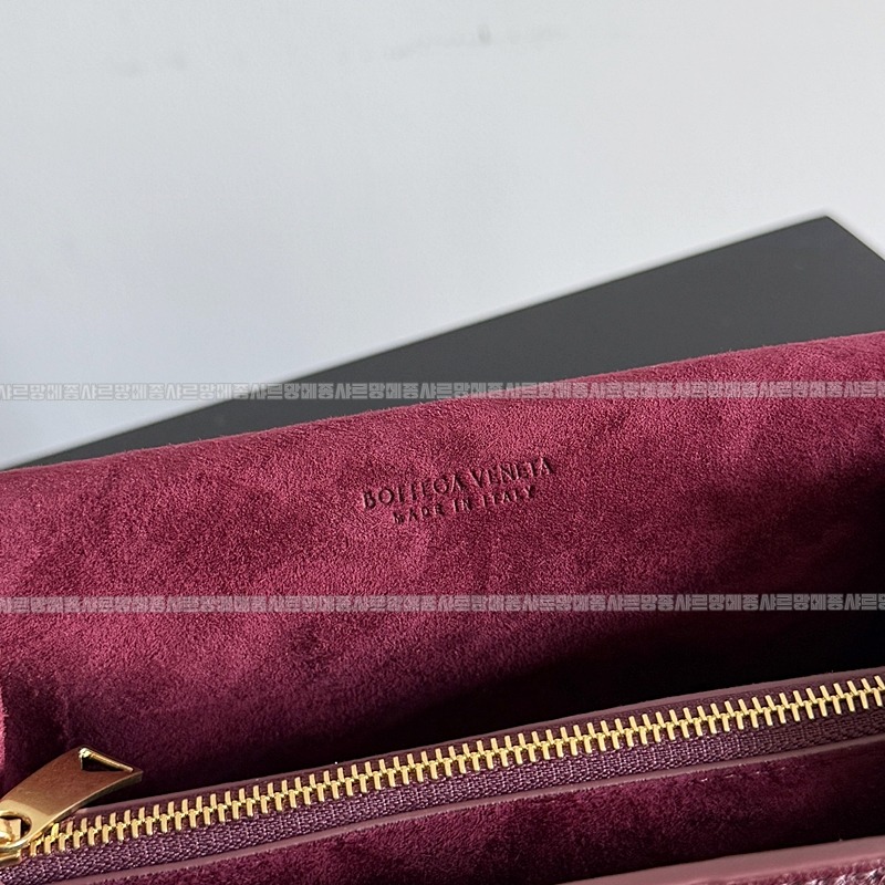 보테가베네타노뚜르노 20260301-150439-005루.jpg