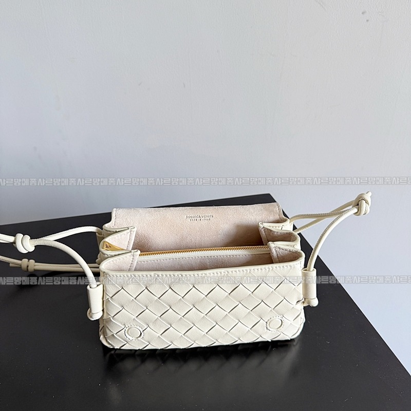 보테가베네타노뚜르노 20260301-150733-008루.jpg