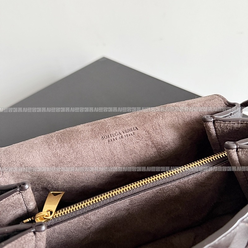 보테가베네타노뚜르노 20260301-151229-007루.jpg