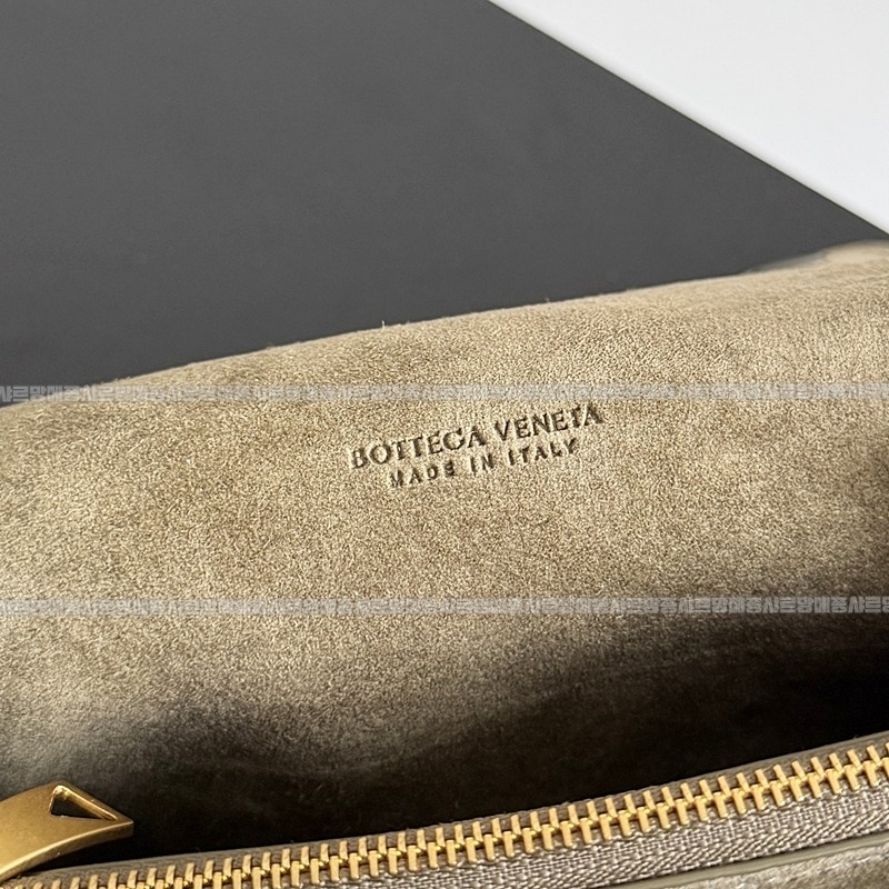 보테가베네타노뚜르노 20260301-151410-006루.jpg