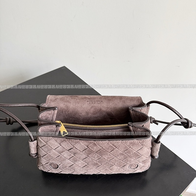 보테가베네타노뚜르노 20260301-151546-006루.jpg