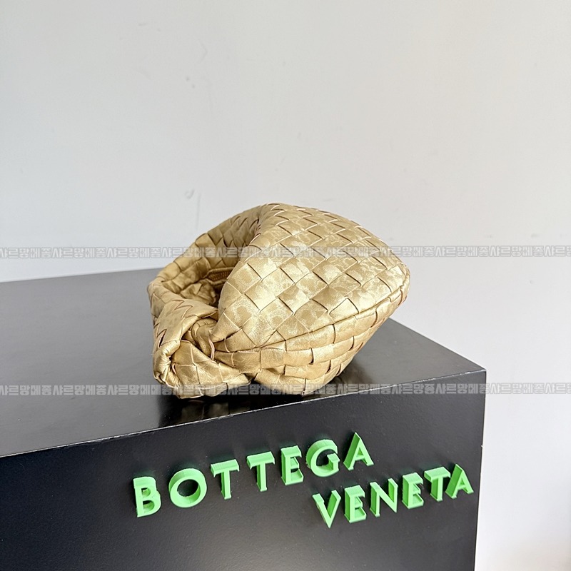 보테가베네타미니조디 20260301-152723-004루.jpg