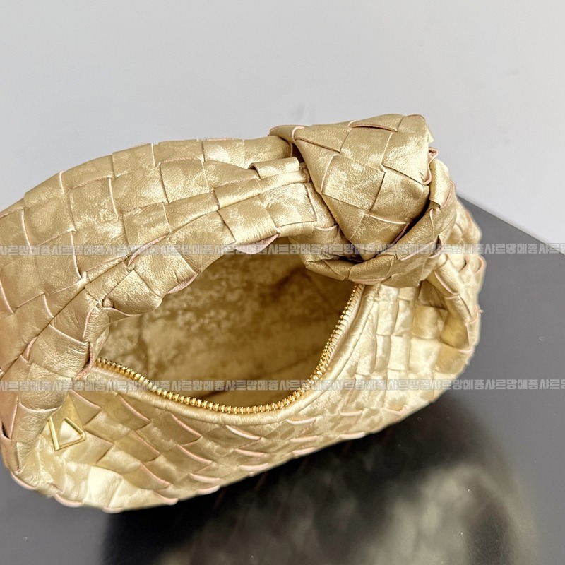 보테가베네타미니조디 20260301-152724-009루.jpg