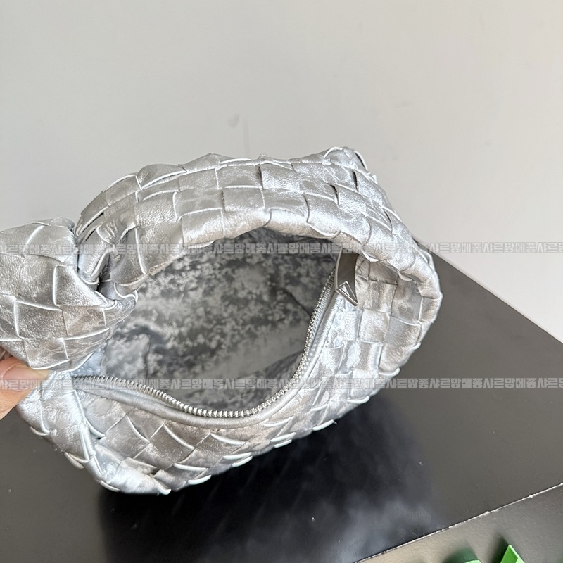 보테가베네타미니조디 20260301-155156-009루.jpg