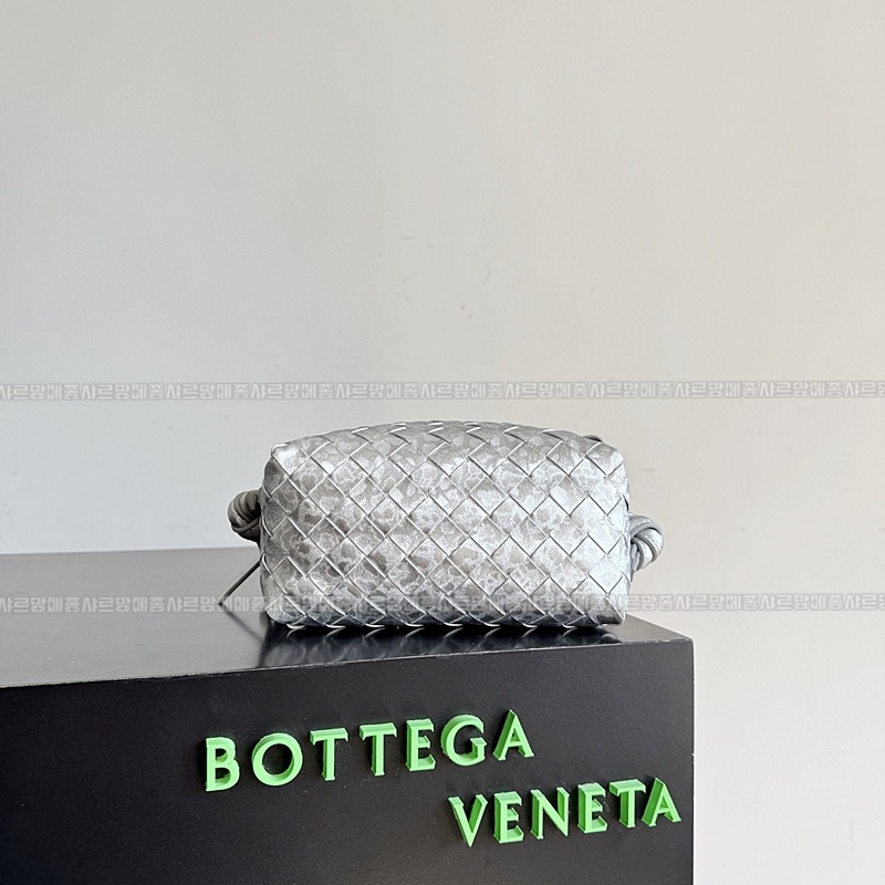 보테가베네타탑핸들루프백스몰 20260301-160856-003루.jpg