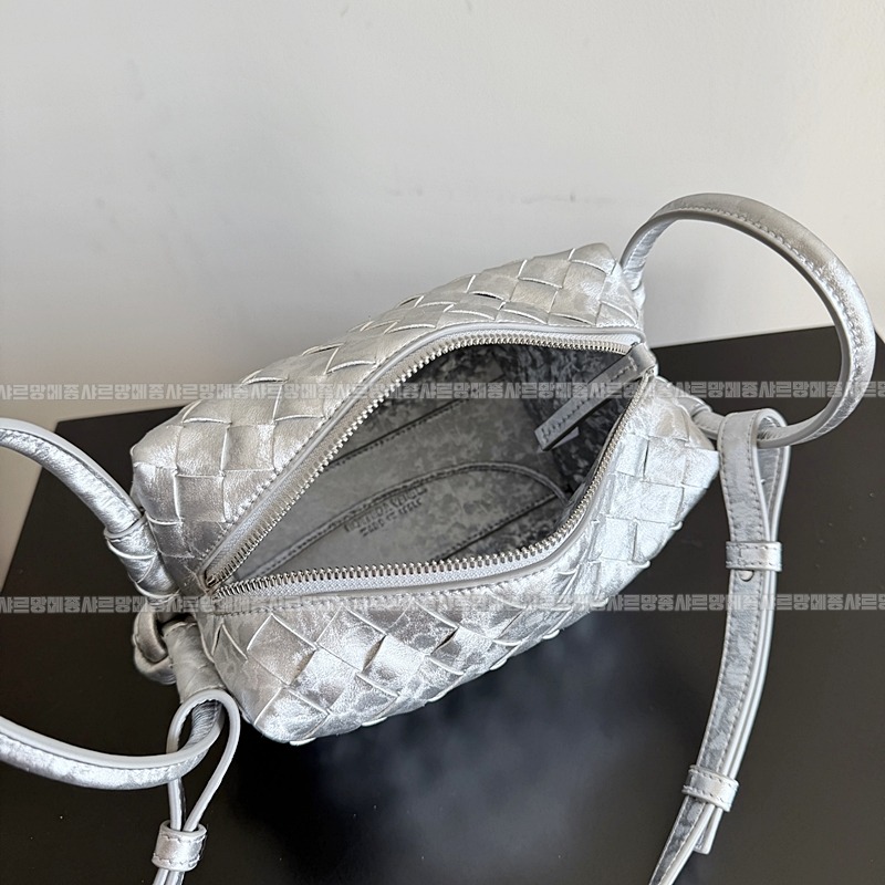 보테가베네타탑핸들루프백스몰 20260301-160857-009루.jpg