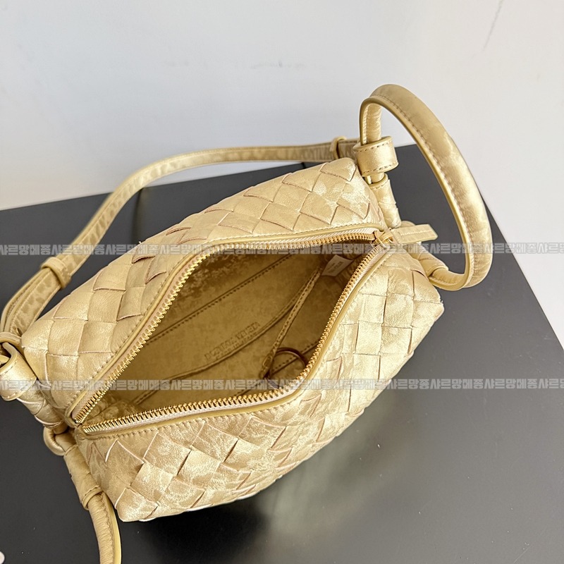 보테가베네타탑핸들루프백스몰 20260301-161201-009루.jpg