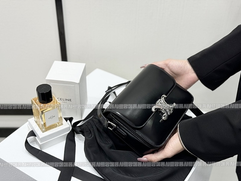 셀린느틴트리옹프백 wsxc1772453604884_0루.jpg