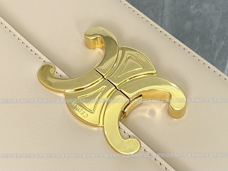 셀린느틴트리옹프백 20260302-135054-005루.jpg