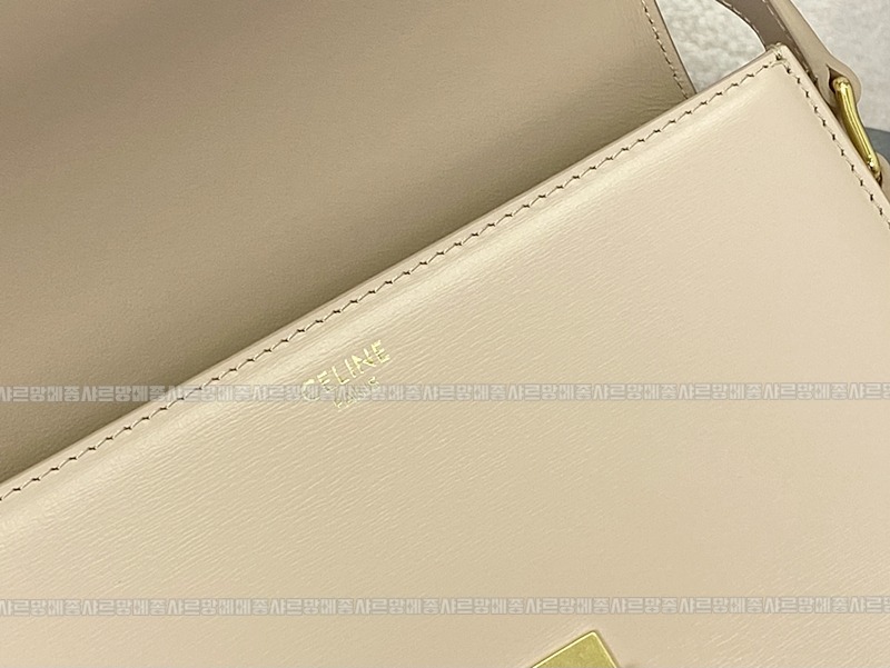 셀린느틴트리옹프백 20260302-135054-007루.jpg