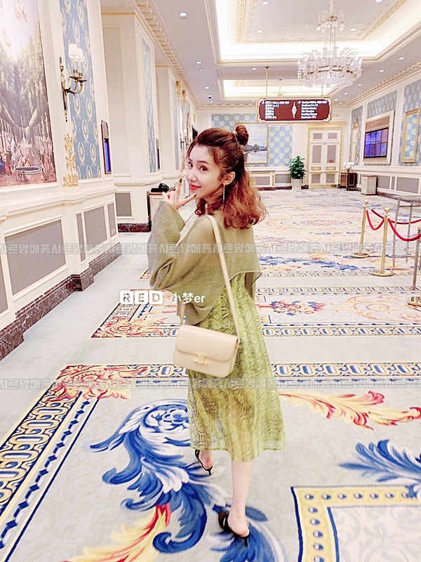 셀린느클래식트리옹프백 20260302-150047-011루.jpg