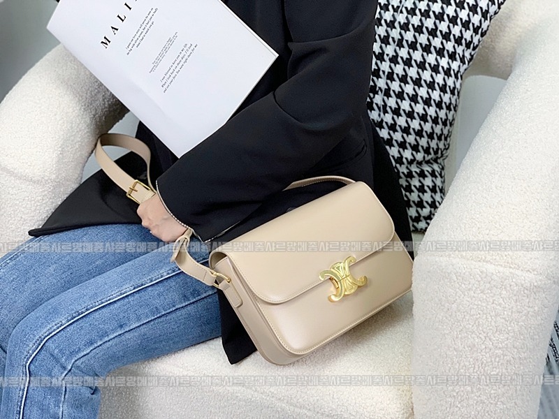 셀린느클래식트리옹프백 20260302-150047-015루.jpg