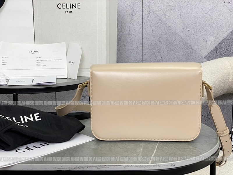 셀린느클래식트리옹프백 20260302-150046-009루.jpg