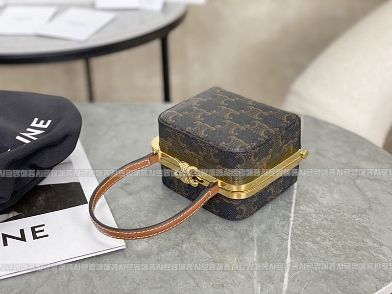 셀린느라나미노디에르 20260302-153141-003루.jpg