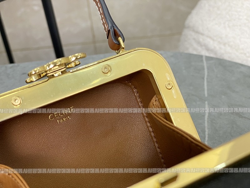 셀린느라나미노디에르 20260302-153142-008루.jpg