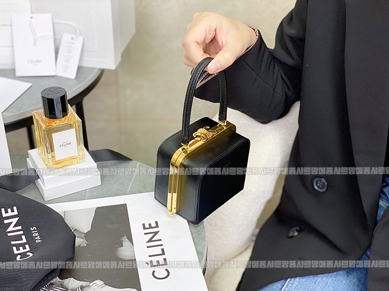 셀린느라나미노디에르 20260302-153503-011루.jpg