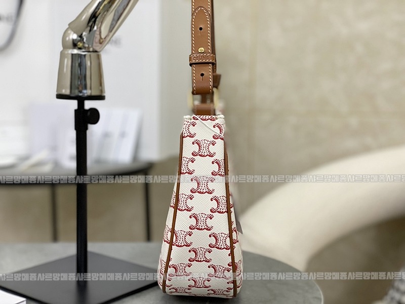 셀린느트리옹프아바백 wsxc1772471715731_2루.jpg