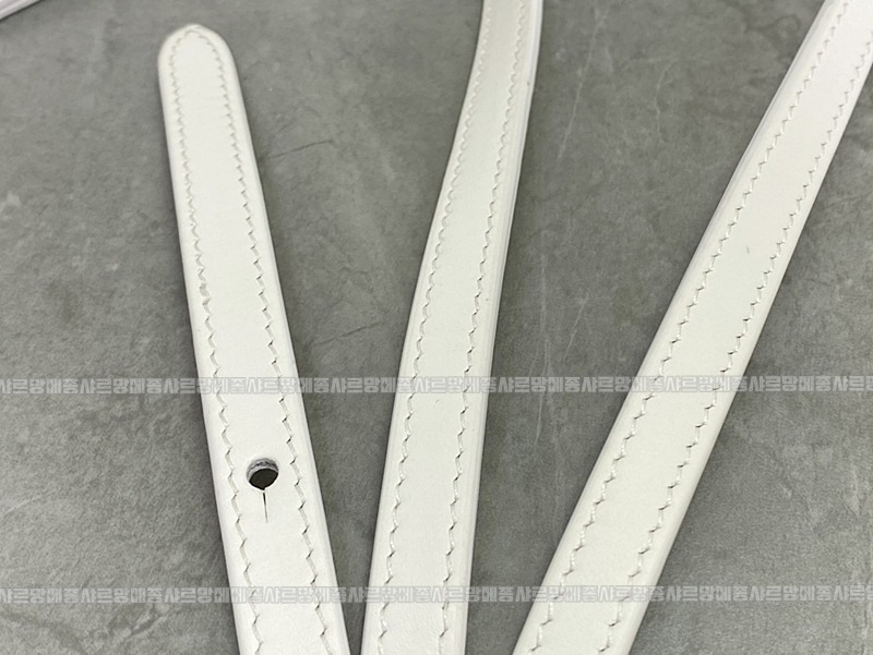 셀린느오벌펄스퀴르크로스비치백 20260303-132213-006루.jpg