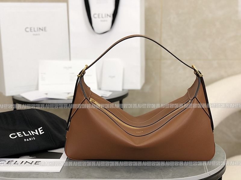 셀린느로미백미디움 20260303-161135-001루.jpg