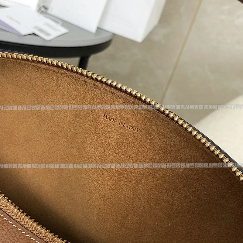 셀린느로미백미디움 20260303-161136-009루.jpg