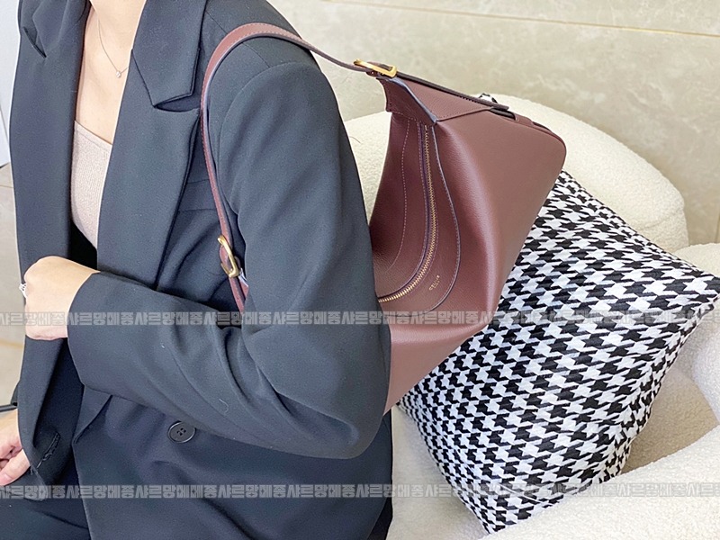 셀린느로미백미디움 20260303-164903-002루.jpg