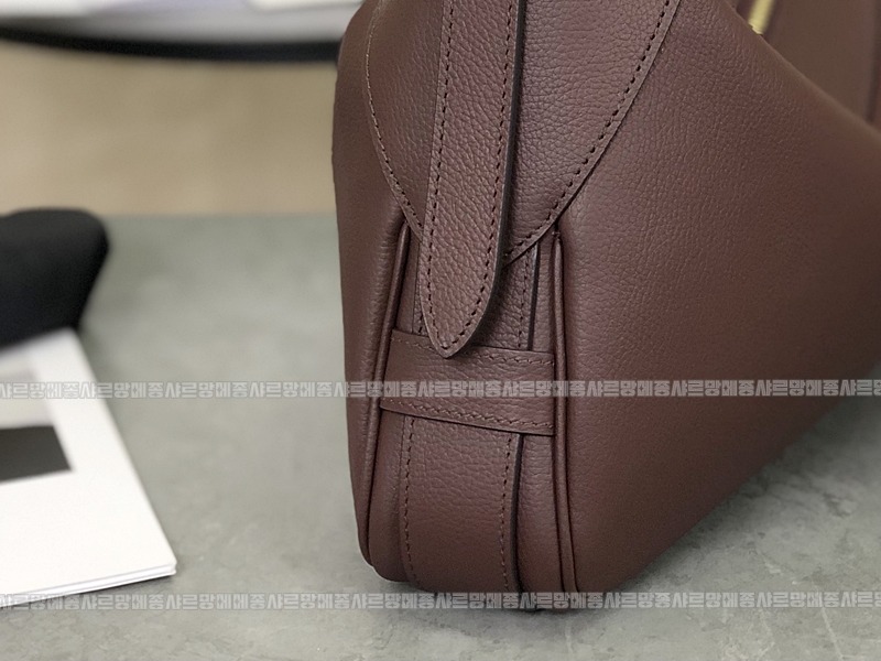 셀린느로미백미디움 20260303-164904-011루.jpg