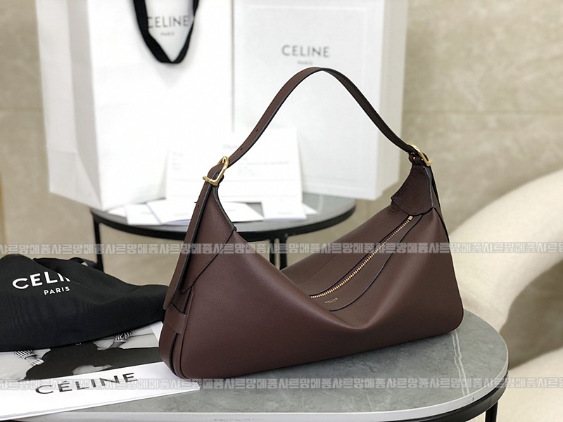 셀린느로미백미디움 20260303-164904-014루.jpg