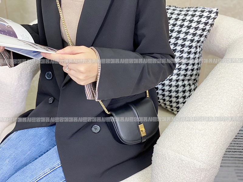 셀린느스몰16월넷온체인백 20260304-173119-018루.jpg