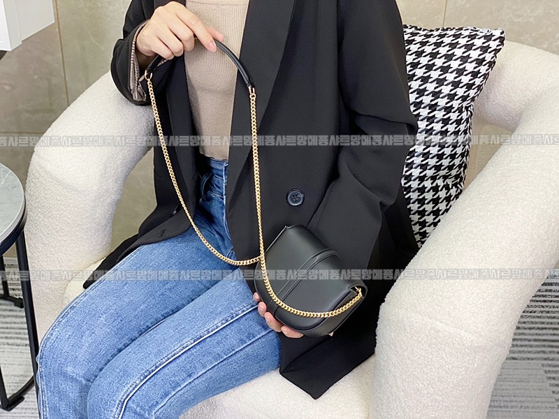 셀린느스몰16월넷온체인백 20260304-173119-022루.jpg