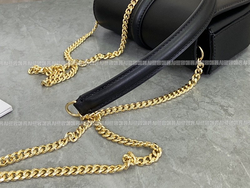 셀린느스몰16월넷온체인백 20260304-173118-015루.jpg