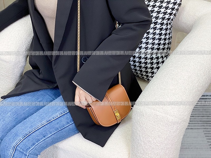 셀린느스몰16월넷온체인백 20260304-173529-014루.jpg