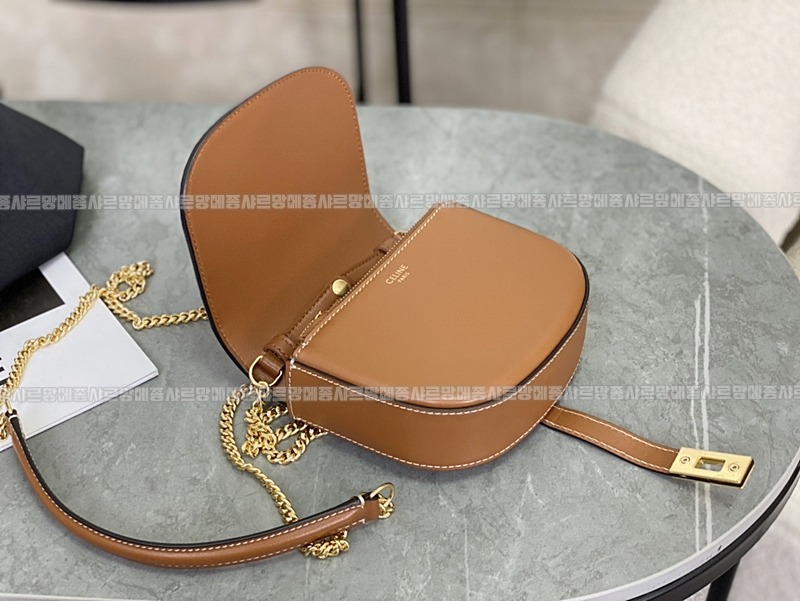 셀린느스몰16월넷온체인백 20260304-173528-006루.jpg