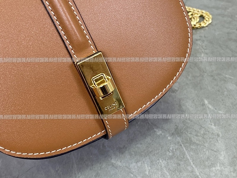 셀린느스몰16월넷온체인백 20260304-173528-005루.jpg