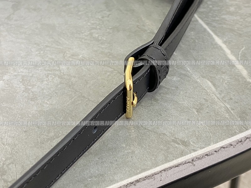 셀린느트리오페퀴르숄더백 20260304-174520-015루.jpg