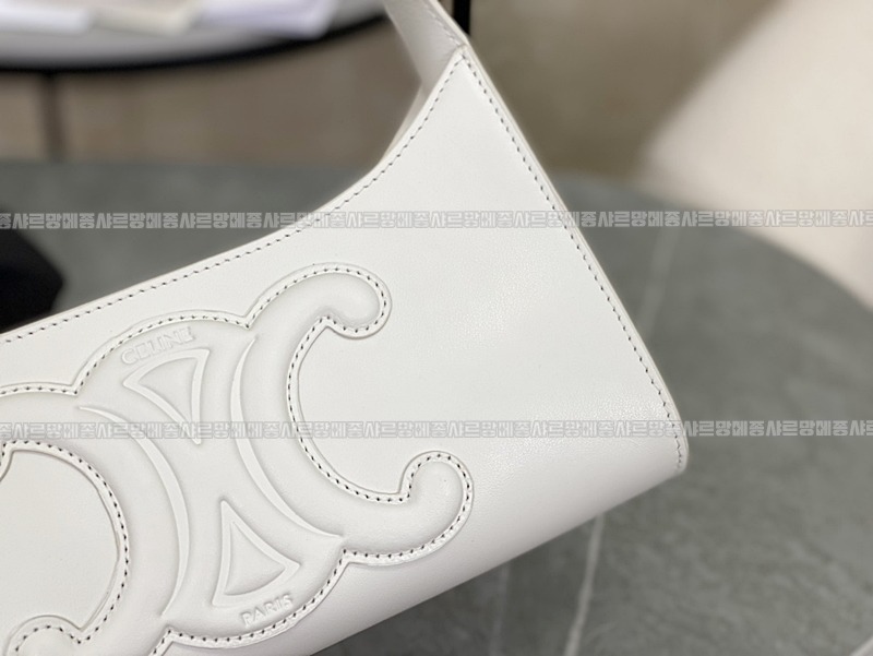 셀린느트리오페퀴르숄더백 20260304-174831-011루.jpg