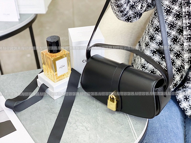 셀린느타부클러치백 20260304-180156-017루.jpg