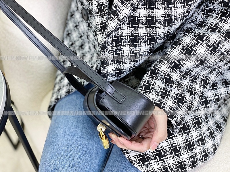 셀린느타부클러치백 20260304-180157-022루.jpg